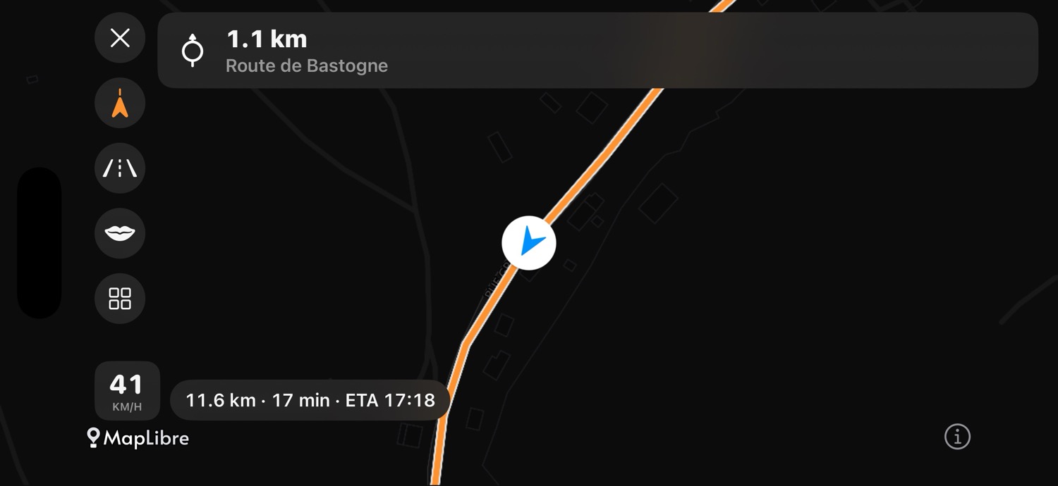 TrackHound CarPlay map navigation